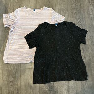 Bundle of 2 womens old navy luxe Tshirts size XL